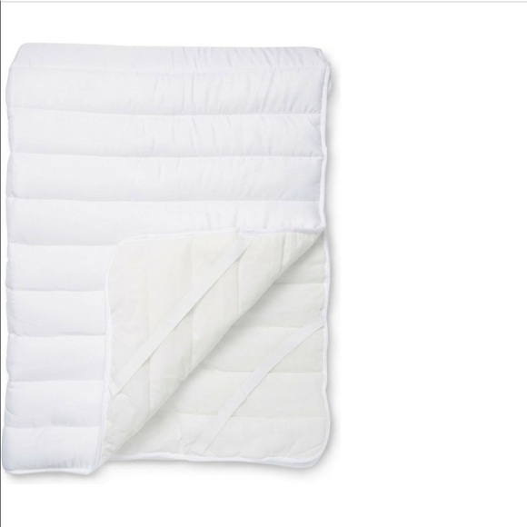 ELLA JAYNE HOME
Big & Soft Mattress Pad.
Twin XL - Picture 2 of 4